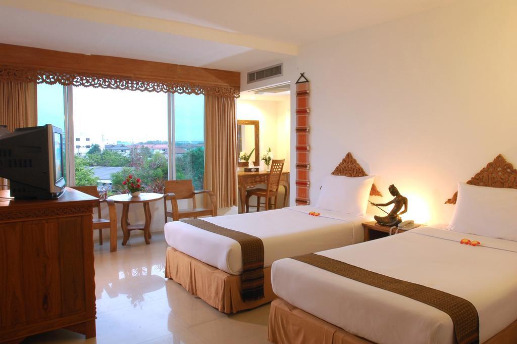 Bansabai Hostelling International Bangkok Extérieur photo