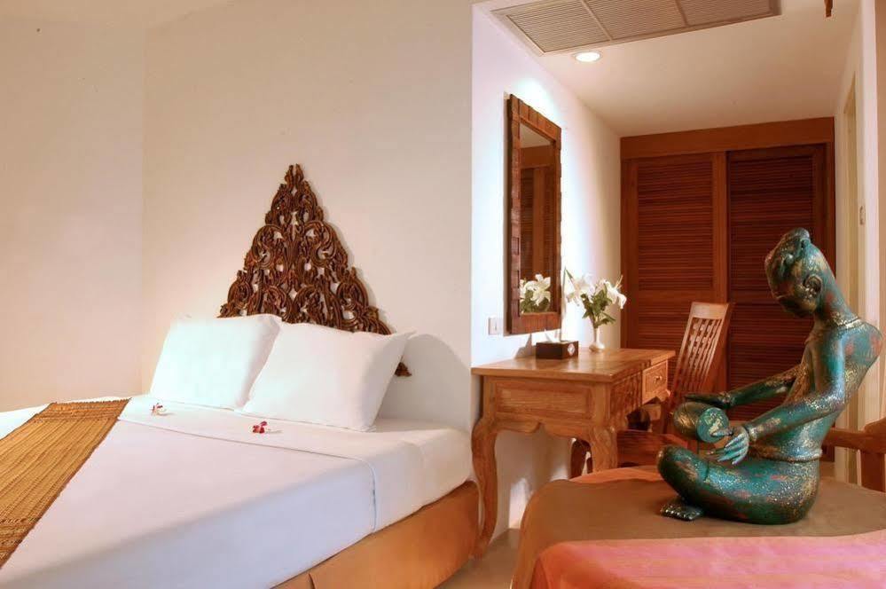 Bansabai Hostelling International Bangkok Extérieur photo
